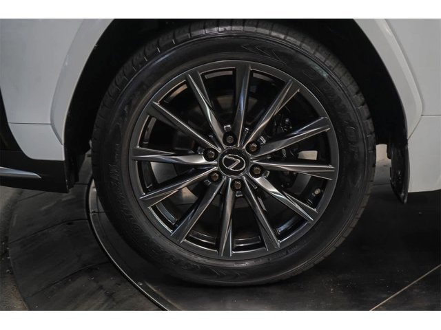 Thumbnail: 2022 Lexus LX - 7