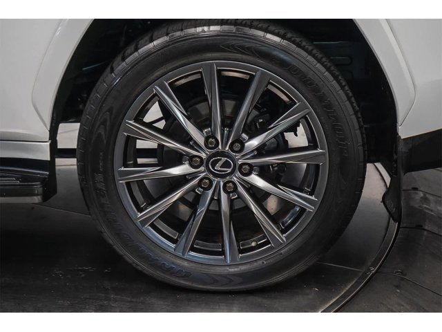 Thumbnail: 2022 Lexus LX - 22