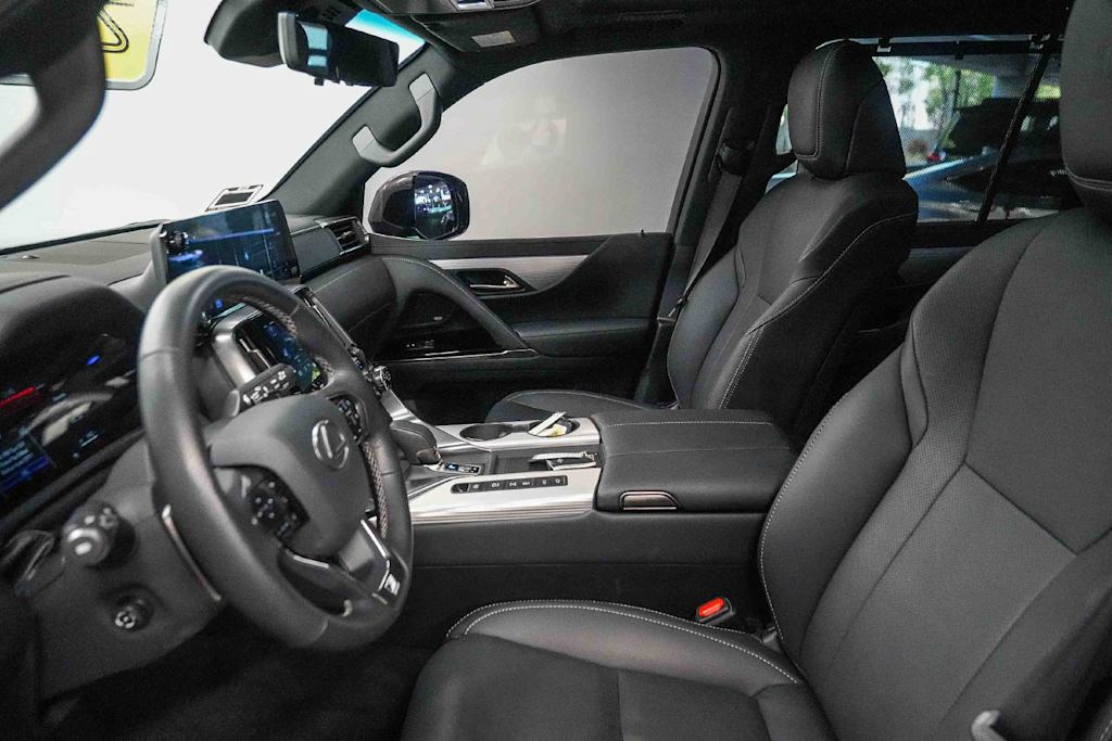 Thumbnail: 2026 Lexus ES - 11