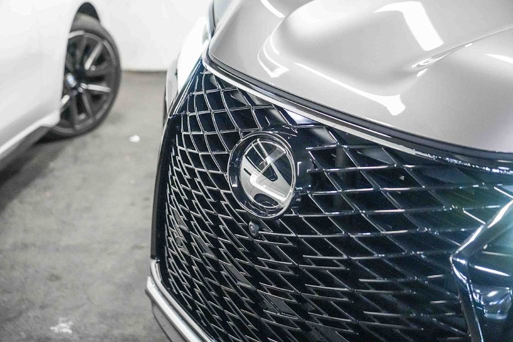 Thumbnail: 2026 Lexus ES - 6
