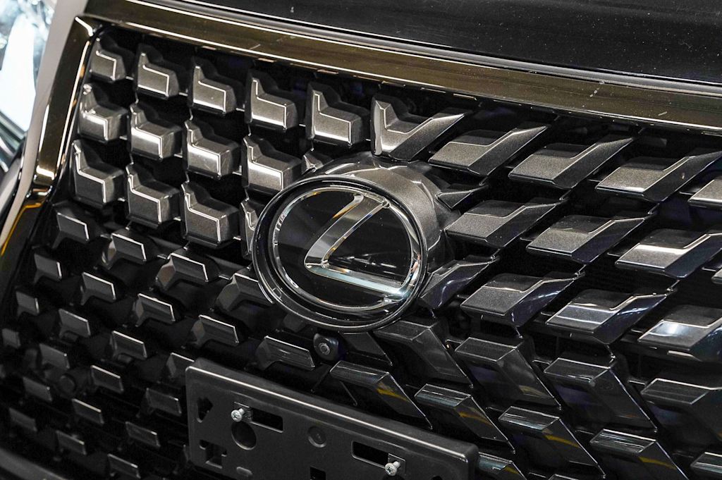 Thumbnail: 2023 Lexus GX - 5