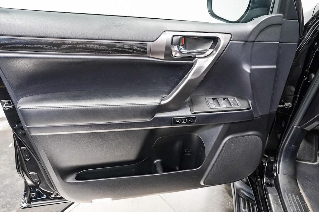 Thumbnail: 2023 Lexus GX - 26