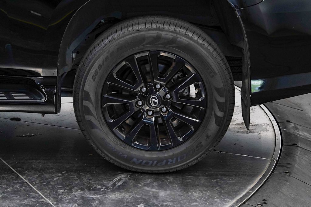 Thumbnail: 2023 Lexus GX - 22
