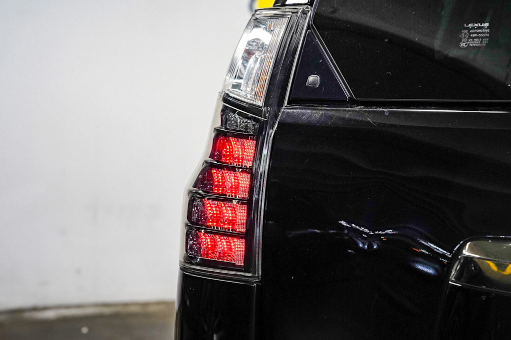 Thumbnail: 2023 Lexus GX - 23
