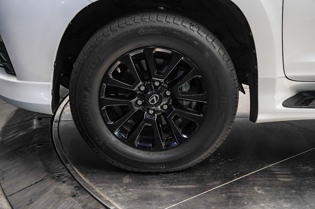 Thumbnail: 2023 Lexus GX - 7