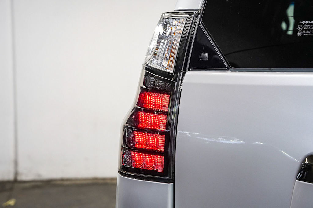 Thumbnail: 2023 Lexus GX - 23