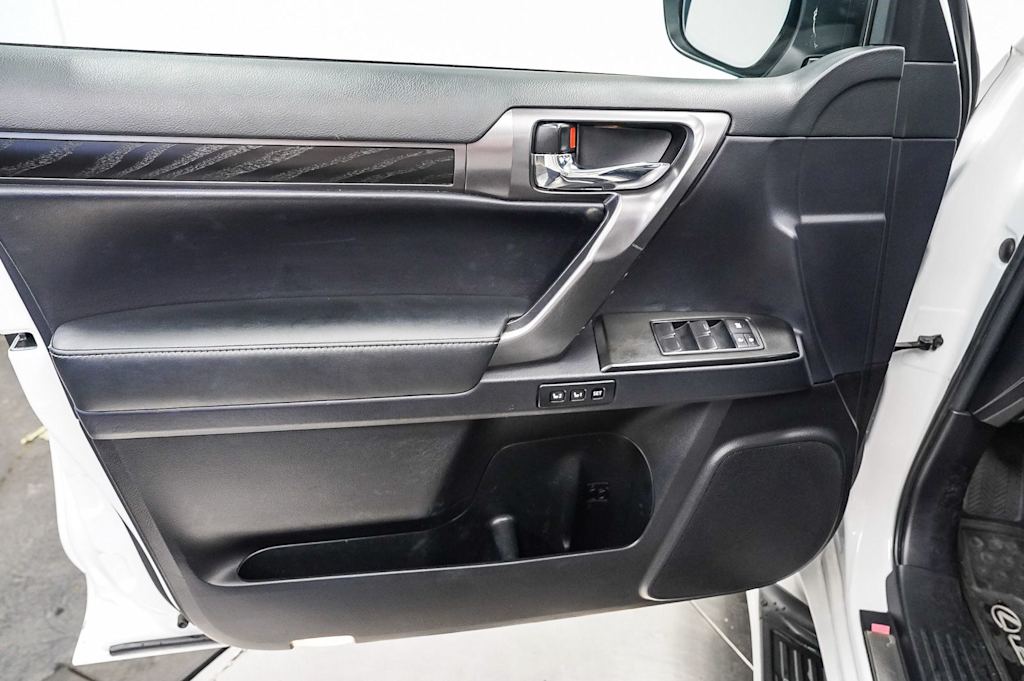 Thumbnail: 2023 Lexus GX - 26