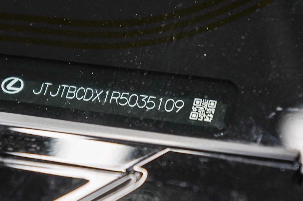 2024 Lexus ES  23