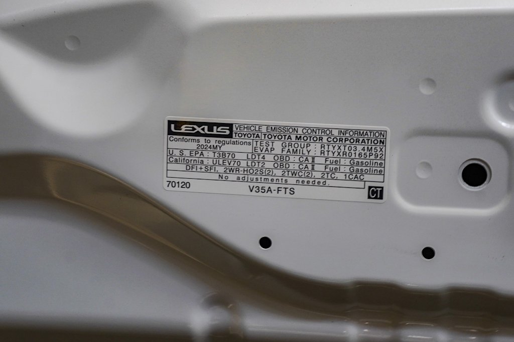 2024 Lexus ES  14