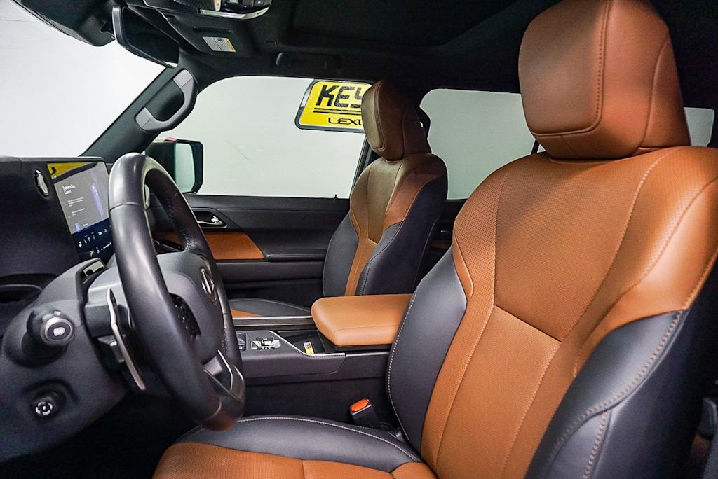 Thumbnail: 2025 Lexus ES - 11