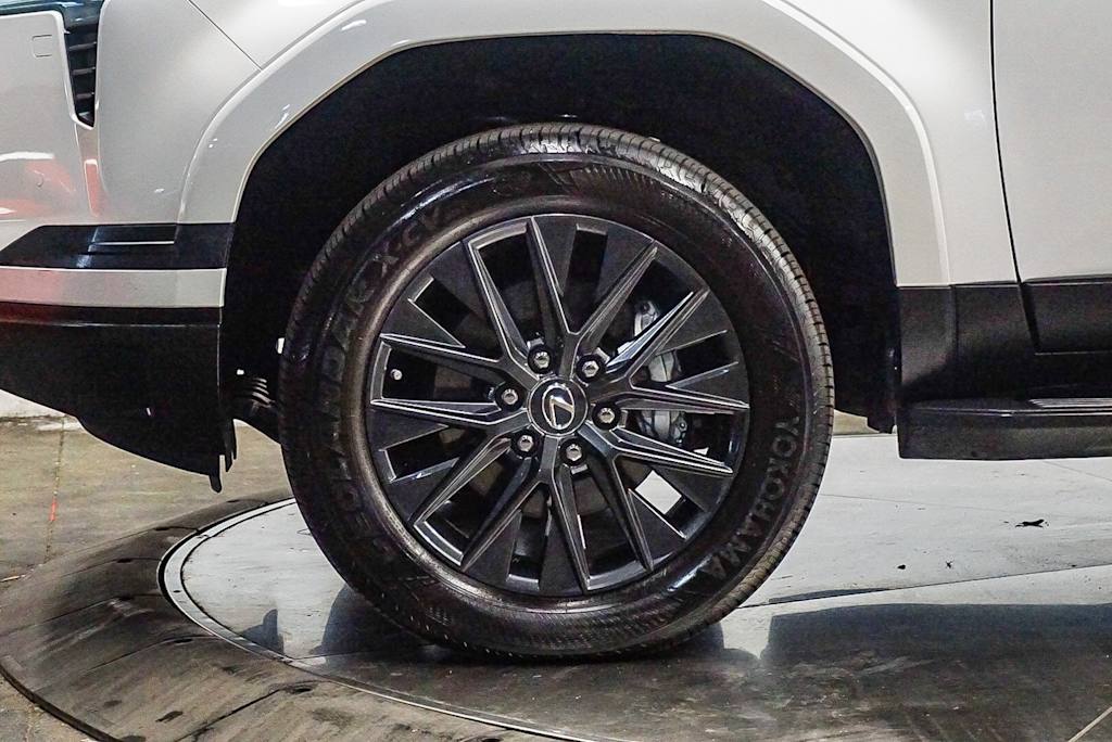 Thumbnail: 2025 Lexus ES - 7