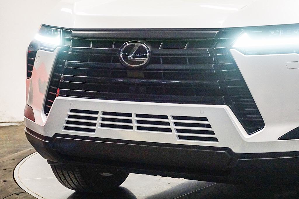 Thumbnail: 2025 Lexus ES - 14