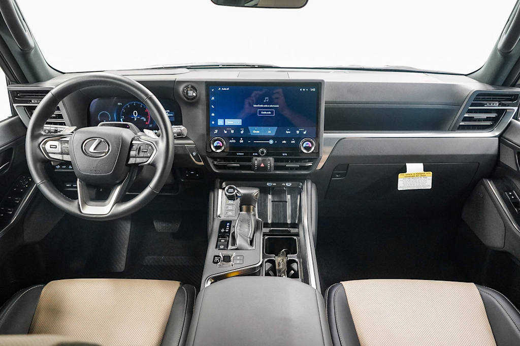 Thumbnail: 2025 Lexus ES - 2
