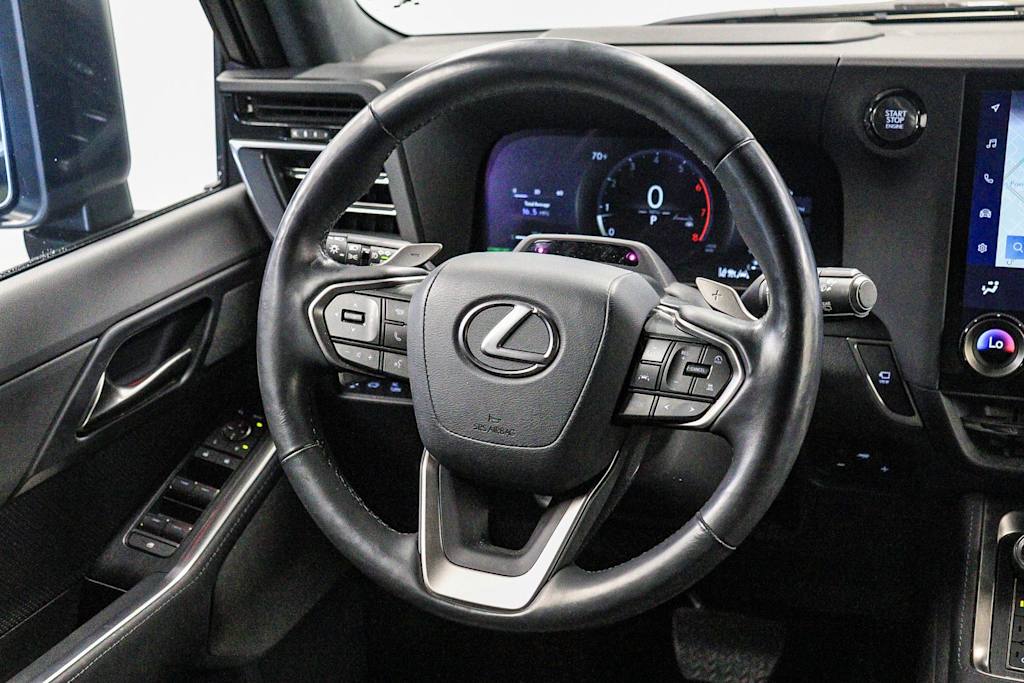 Thumbnail: 2024 Lexus ES - 8