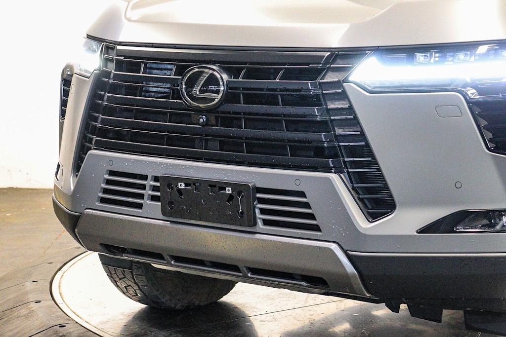 Thumbnail: 2024 Lexus ES - 13