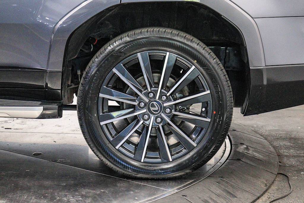 Thumbnail: 2024 Lexus ES - 23