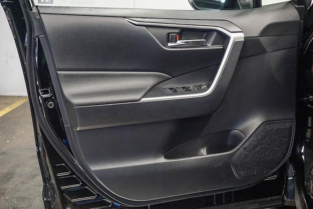 Thumbnail: 2024 Toyota RAV4 - 27