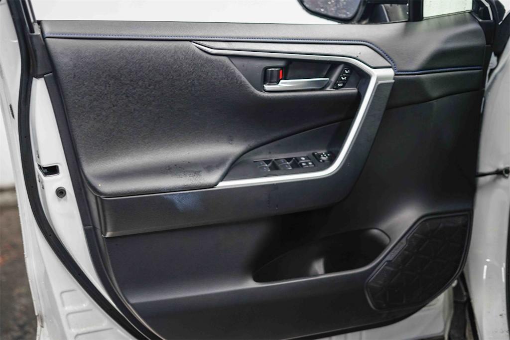 Thumbnail: 2024 Toyota RAV4 - 26