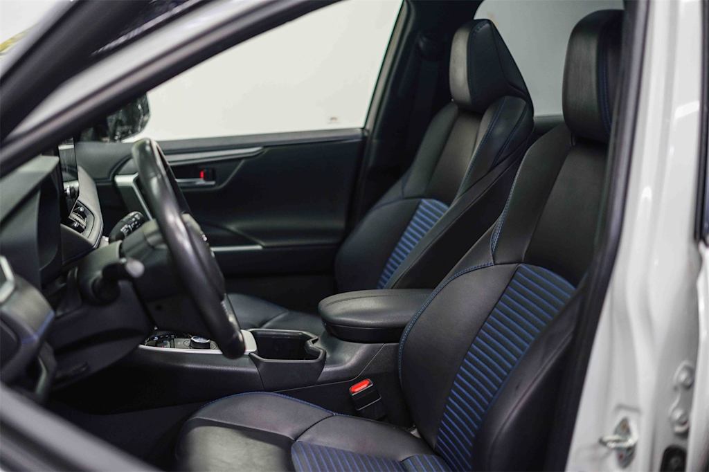 Thumbnail: 2024 Toyota RAV4 - 10