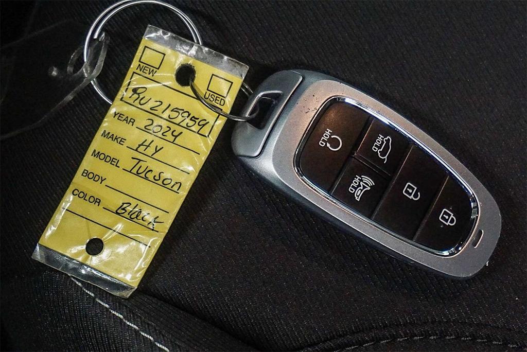 Thumbnail: 2024 Hyundai Tucson - 17