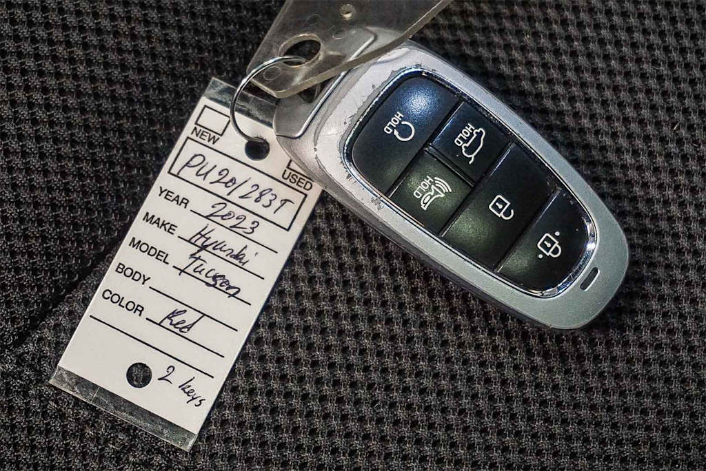 Thumbnail: 2023 Hyundai Tucson - 16