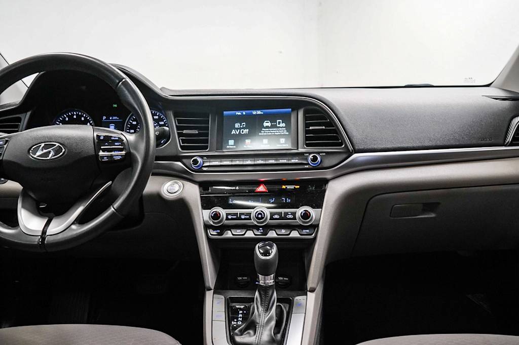 Thumbnail: 2020 Hyundai Elantra - 9