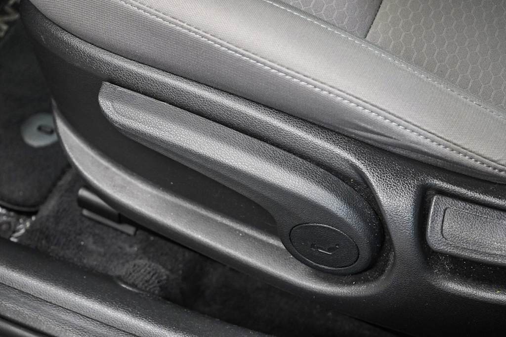 Thumbnail: 2020 Hyundai Elantra - 27