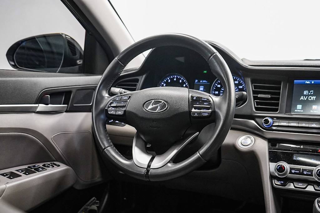 Thumbnail: 2020 Hyundai Elantra - 13