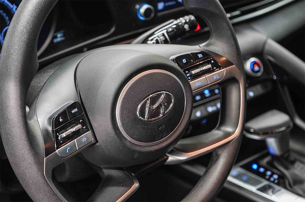 Thumbnail: 2023 Hyundai Elantra - 25