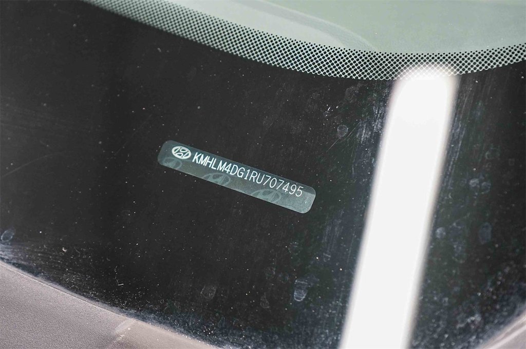 Thumbnail: 2024 Hyundai Elantra - 29