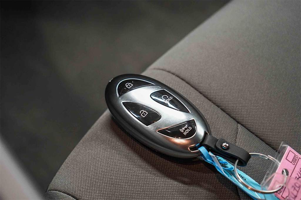 Thumbnail: 2024 Hyundai Elantra - 16