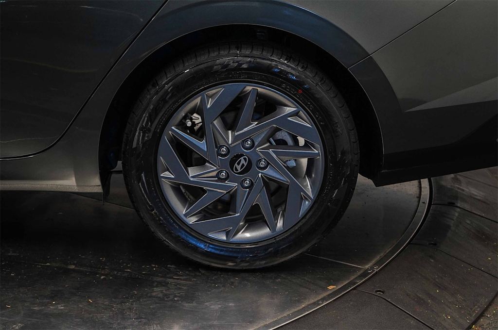 Thumbnail: 2024 Hyundai Elantra - 21