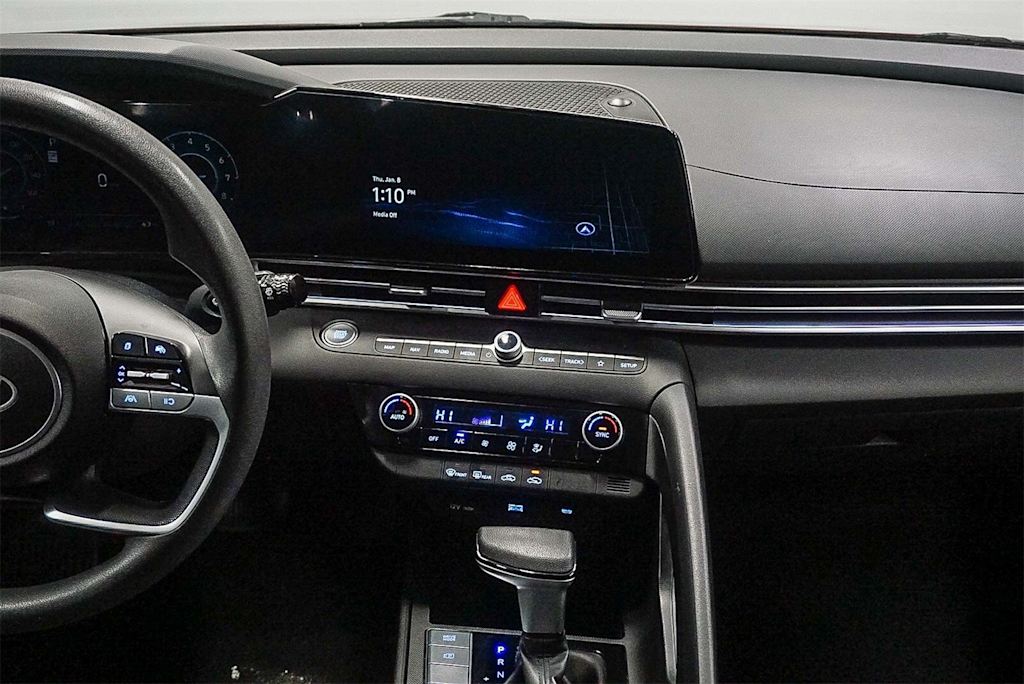 Thumbnail: 2024 Hyundai Elantra - 13