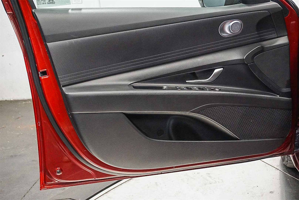 Thumbnail: 2024 Hyundai Elantra - 27