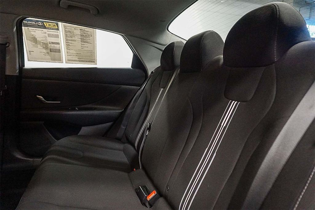 Thumbnail: 2024 Hyundai Elantra - 11