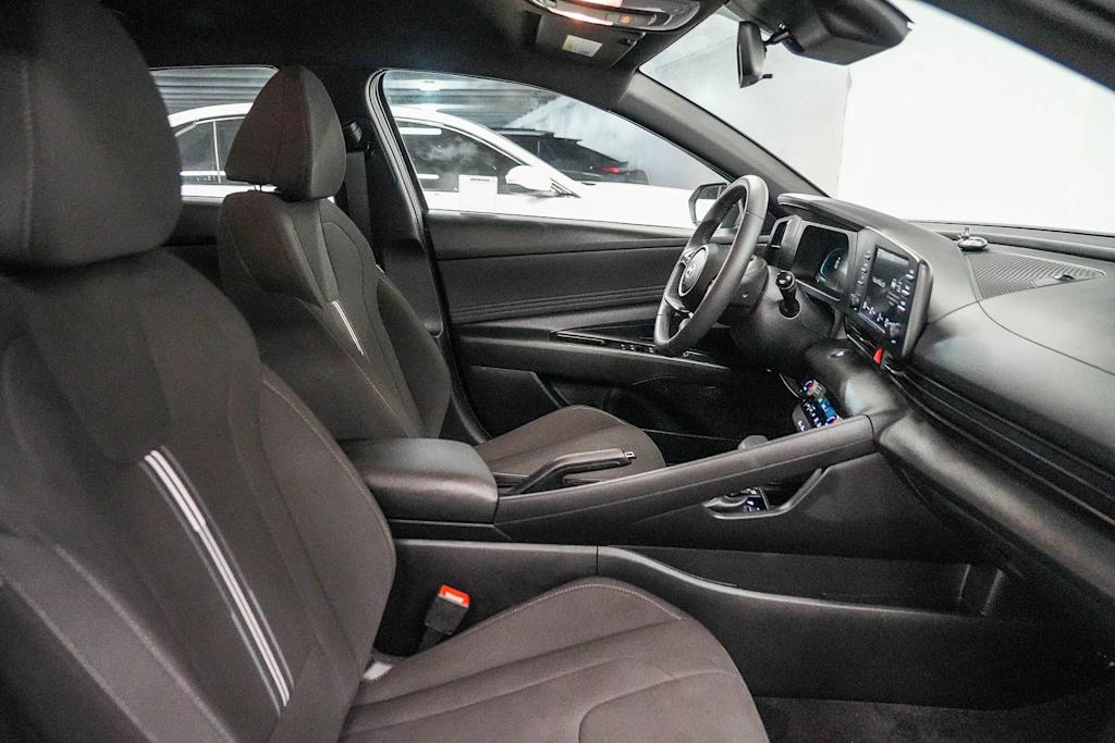 Thumbnail: 2026 Hyundai Elantra - 9