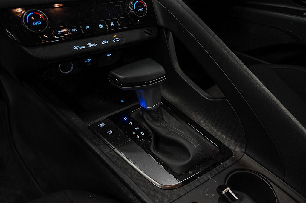 Thumbnail: 2025 Hyundai Elantra - 14