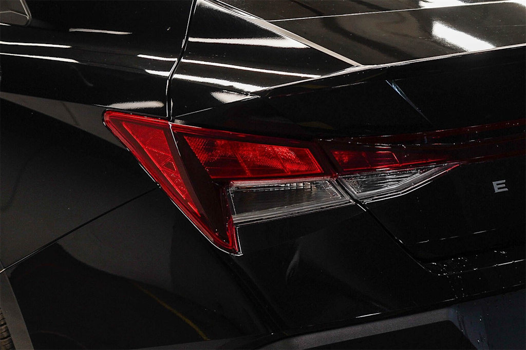 Thumbnail: 2025 Hyundai Elantra - 19