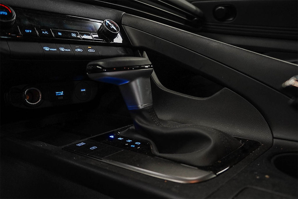 Thumbnail: 2025 Hyundai Elantra - 27