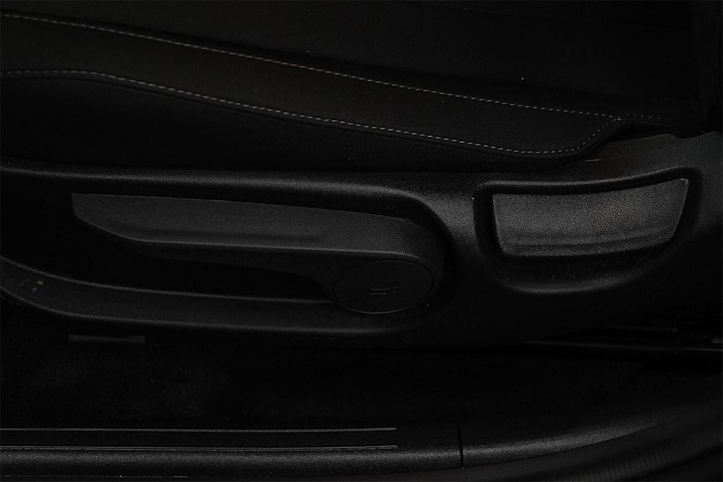 Thumbnail: 2025 Hyundai Elantra - 26