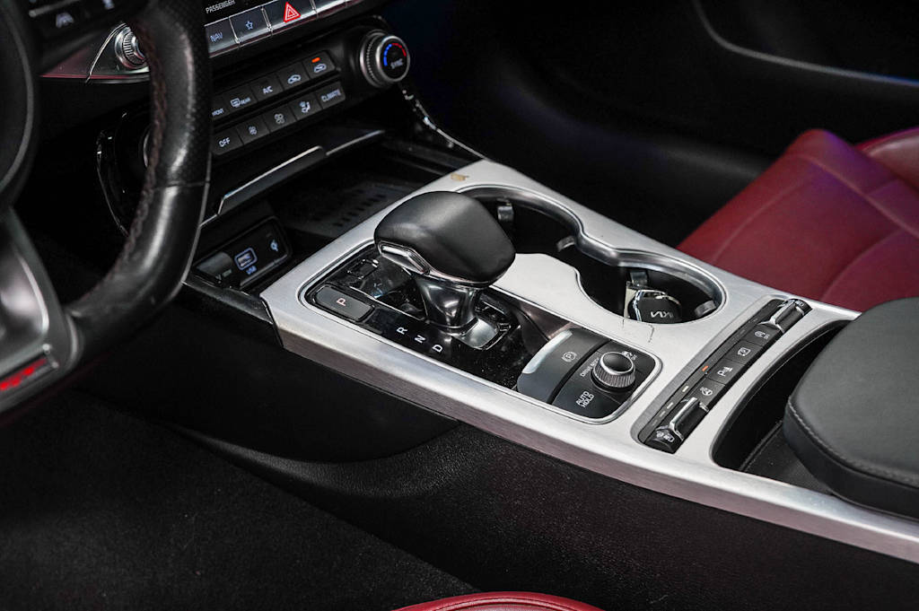 Thumbnail: 2022 Kia Stinger - 14
