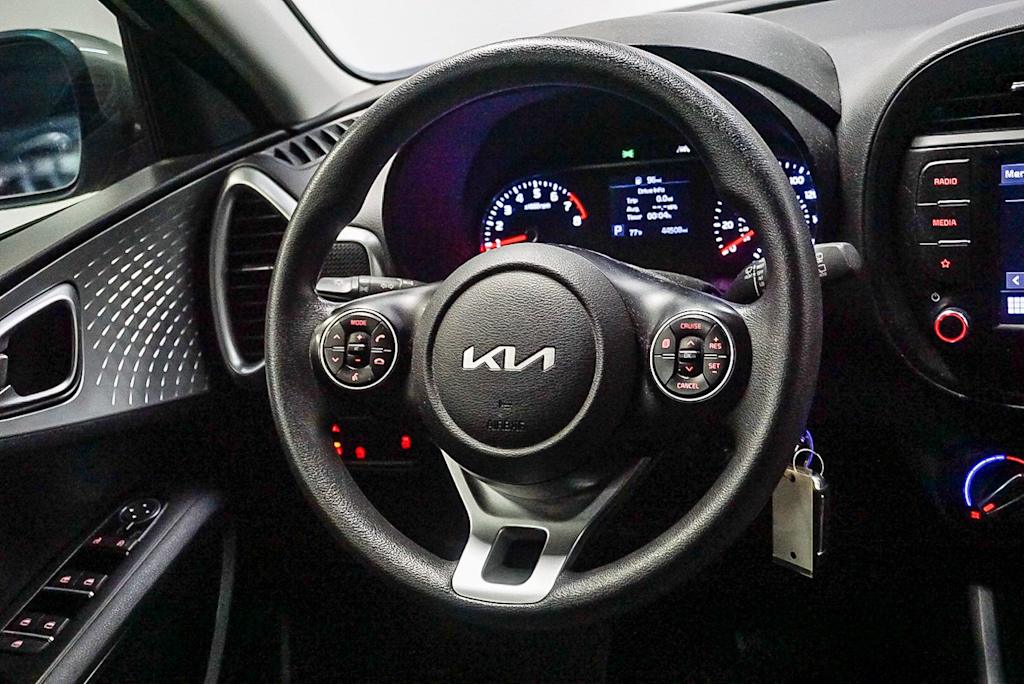 Thumbnail: 2022 Kia Soul - 8