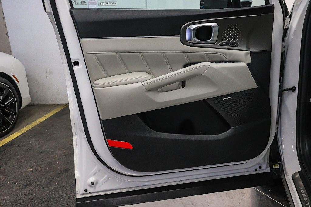 Thumbnail: 2025 Kia Sorento - 28
