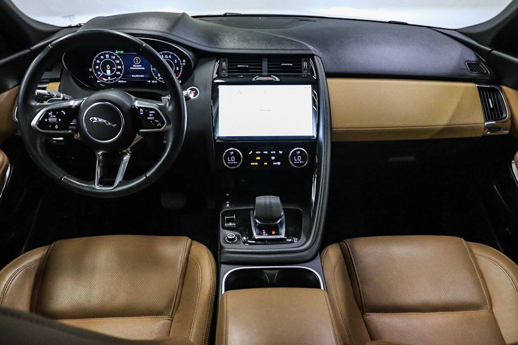 Thumbnail: 2022 Jaguar E-Pace - 2