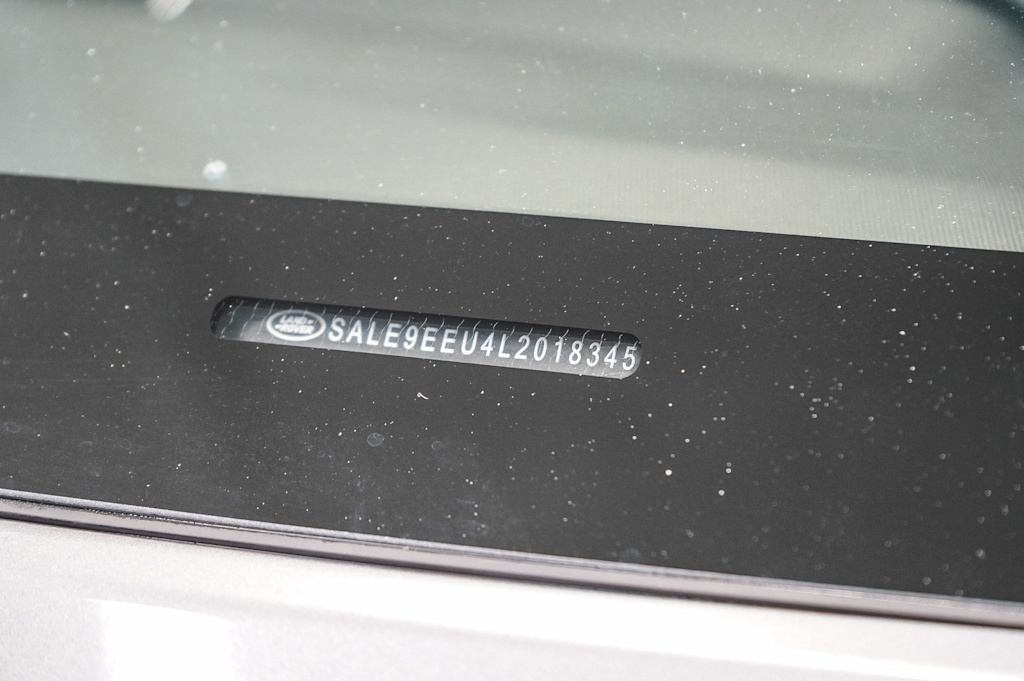 Thumbnail: 2020 Land Rover Defender - 18