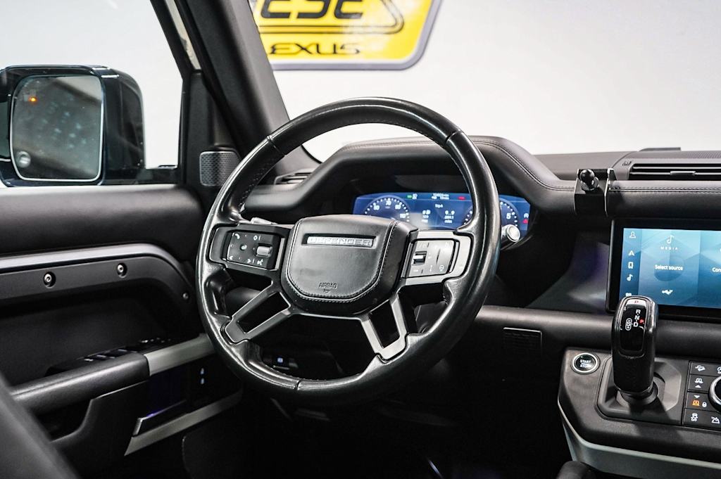 Thumbnail: 2020 Land Rover Defender - 13