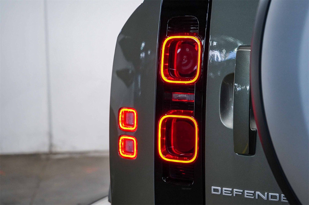 Thumbnail: 2023 Land Rover Defender - 23