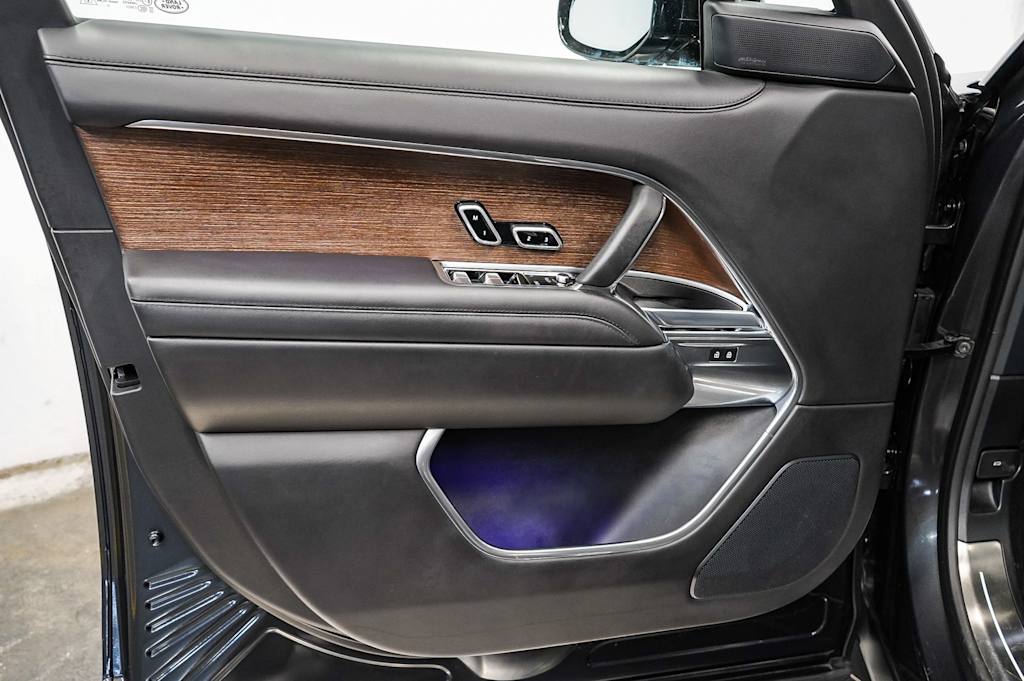 2023 Land Rover Range Rover Autobiography 27