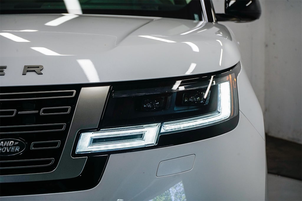 Thumbnail: 2024 Land Rover Range Rover - 22