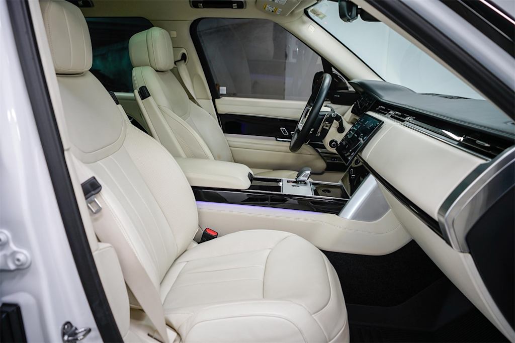 Thumbnail: 2024 Land Rover Range Rover - 10